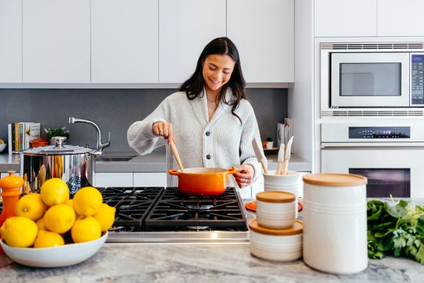 Accueillir à Paris : des solutions raffinées sans cuisiner